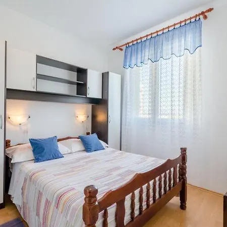 Mia-three Bedroom With Sea View Terrace *