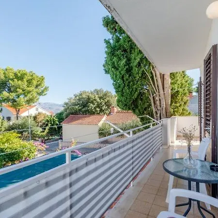 Mia-three Bedroom With Sea View Terrace Lejlighed Mirce
